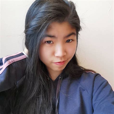 Janell Ooi (@jellyoooi) • Instagram photos and videos.